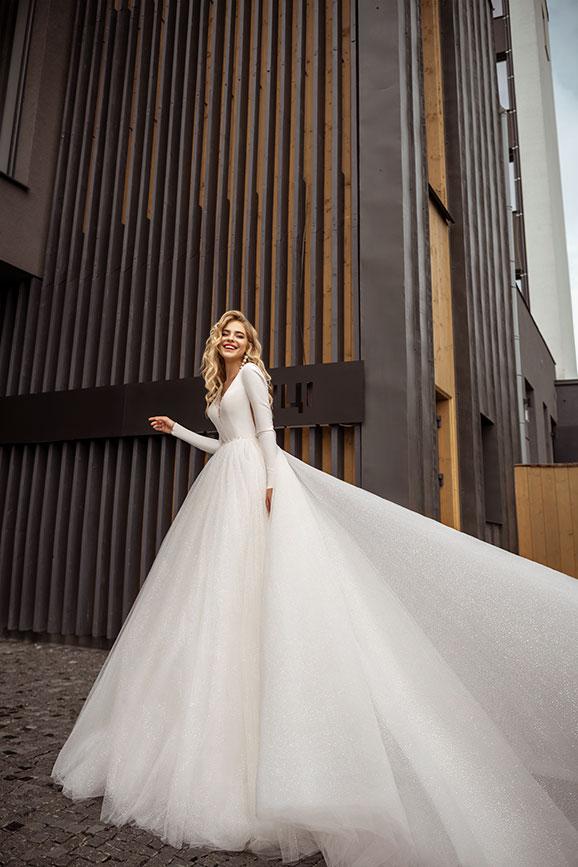 Tanya Grig Montreal wedding gown